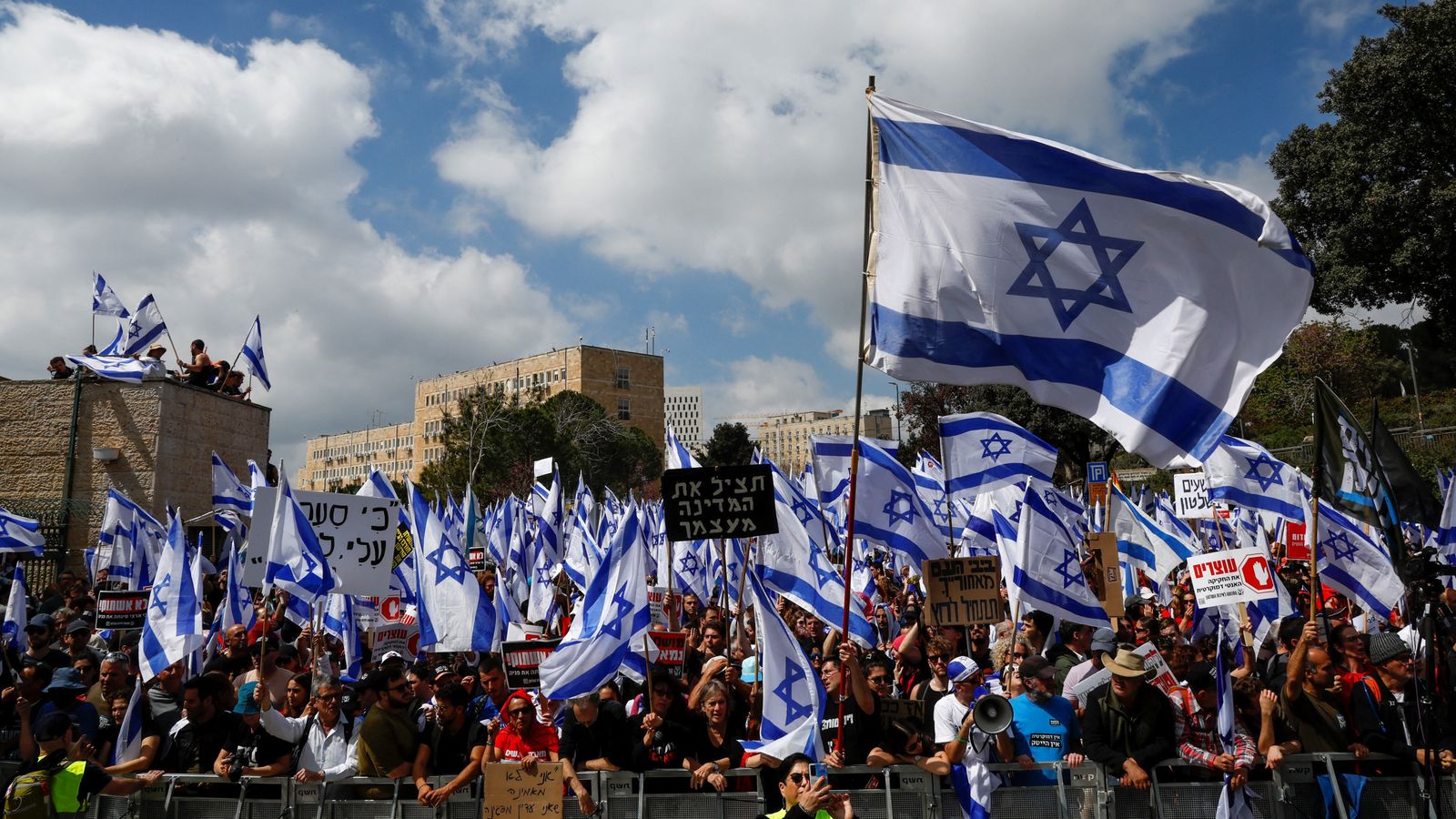 Israel protests - live: Netanyahu breaks silence with message to
