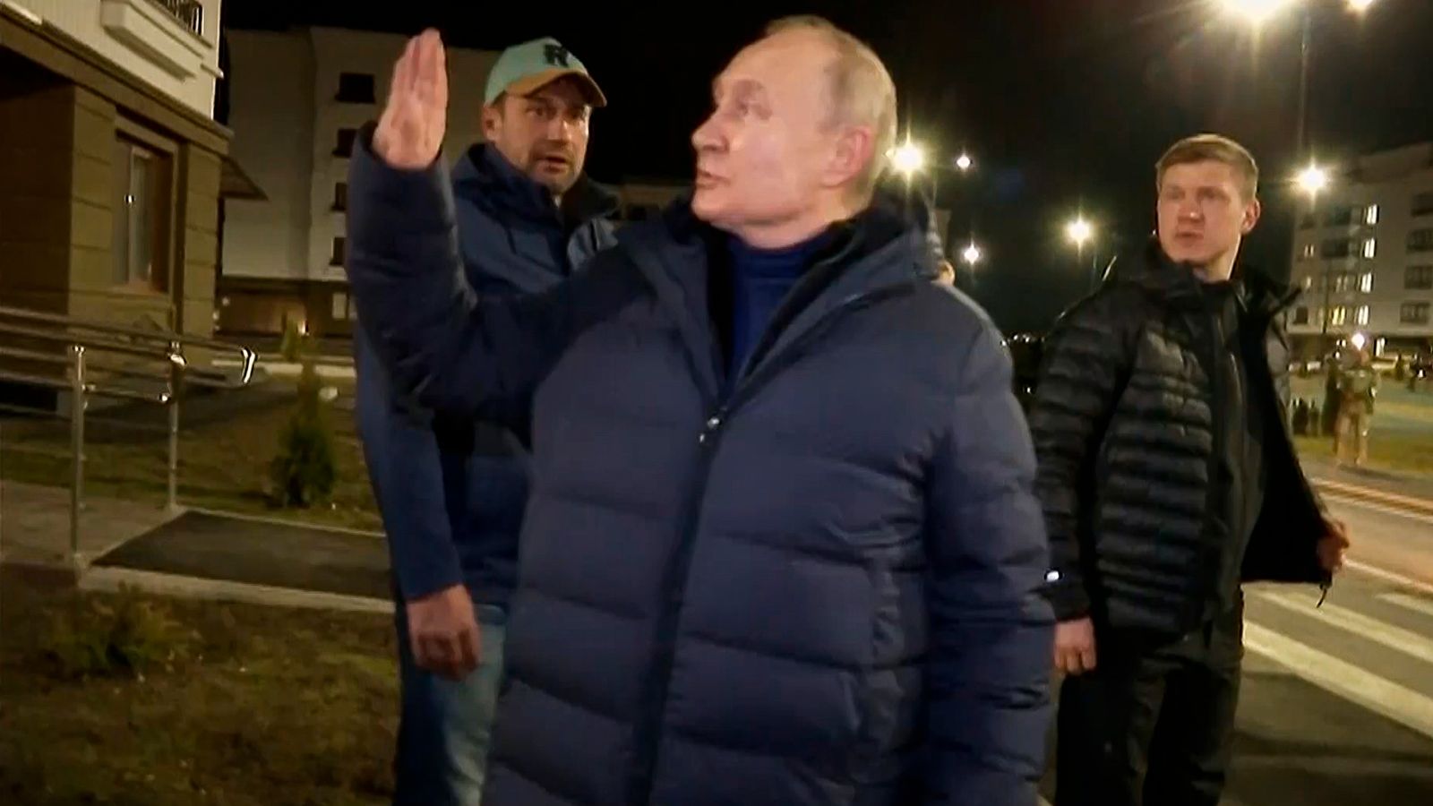Putin visits Mariupol: Unfazed by arrest warrant, Russian president's trip to Ukraine is all for the cameras