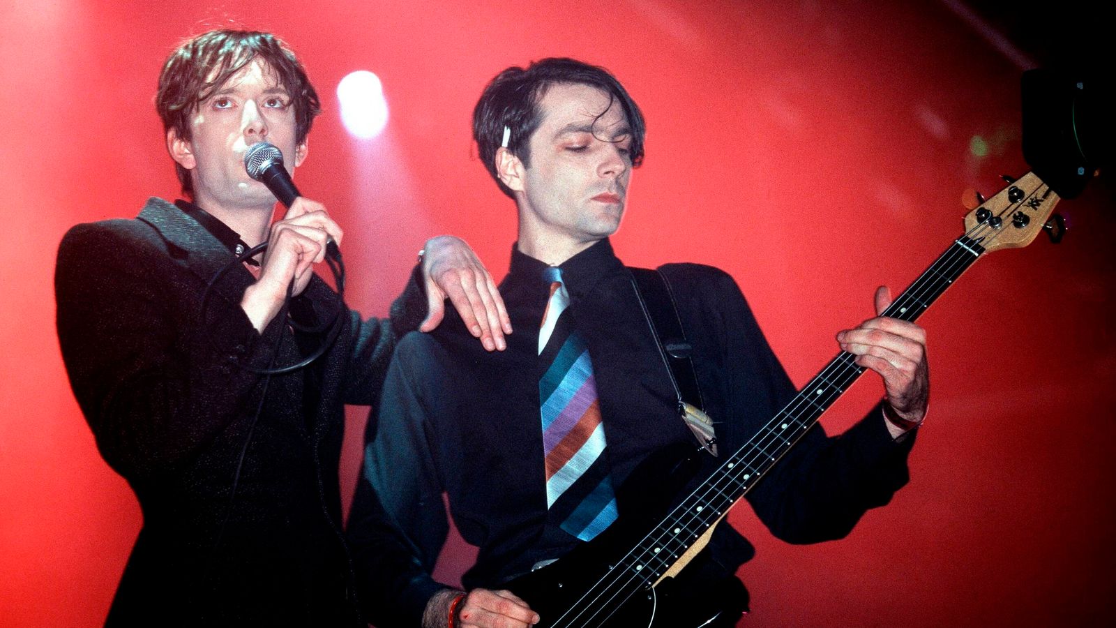 Pulp announce death of bass player Steve Mackey - paying tribute to their 'beloved friend'