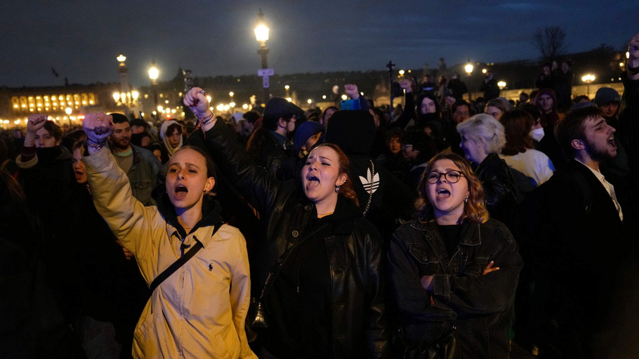 france tourism protests