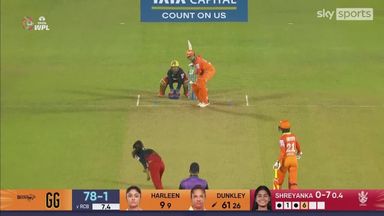 Dunkley masterclass leads Giants to win over Royal Challengers