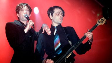 Pulp announce death of bass player Steve Mackey - paying tribute to ...