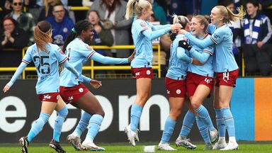 WSL: Title race 'wide open' after Man City win over Chelsea