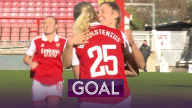 Arsenal take early lead with stunner from Blackstenius!