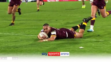 'What a try!' - Lolohea scores from Cudjoe's clever grubber kick