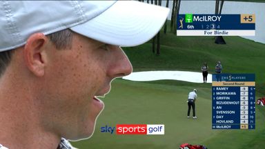 Rory double bogeys after putting off the green!