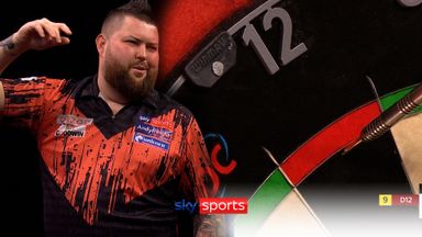 So, so close! | Smith a wire away from another 9-darter!