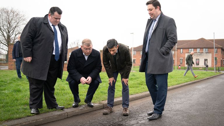Prime Minister Rishi Sunak with Darlington Council leader Jonathan Dulston (far left), Tees Valley Mayor Ben Houchen (far right) and Darlington MP Peter Gibson (second from left) in Firth Moor during a visit to Darlington, County Durham where he discussed local issues and how money announced in this year&#39;s budget would be spent on fixing the region&#39;s roads and repairing potholes. Picture date: Friday March 31, 2023.