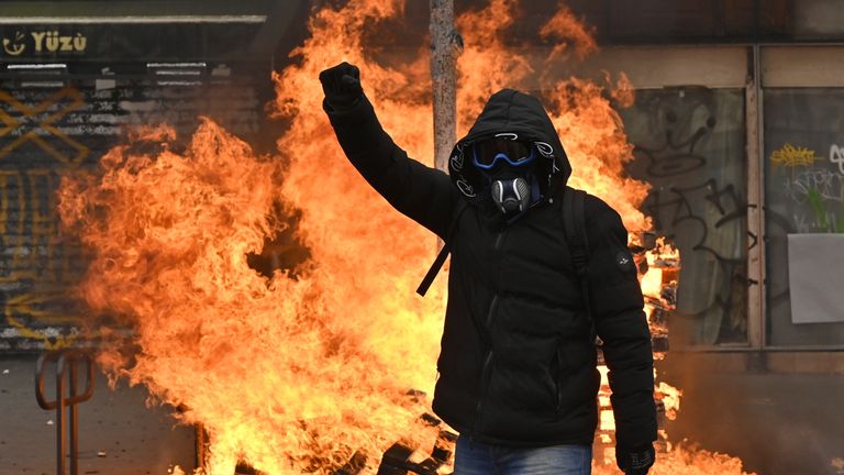 France pension protests: Clashes with police in Paris as demonstrations continue ** STORY AVAILABLE, CONTACT SUPPLIER** Where: Paris, France When: 23 Mar 2023 Credit: Julien Mattia/Le Pictorium/Cover Images **ONLY AVAILABLE FOR PUBLICATION IN THE UK**  (Cover Images via AP Images)