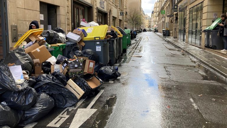 Waste from the Paris strike