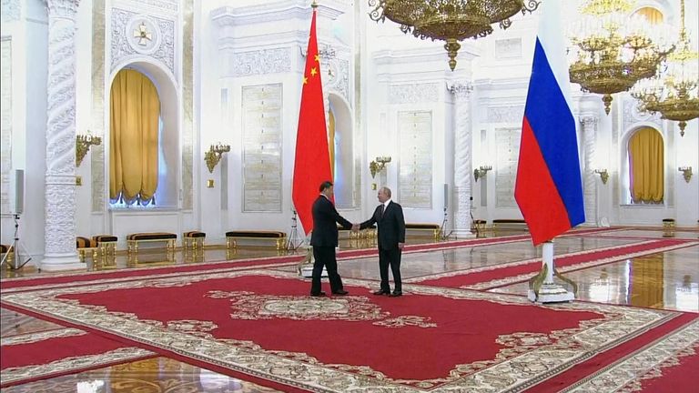 Vladimir Putin and Xi Jinping meet at the Kremlin