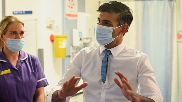 Rishi Sunak during a visit to St George&#39;s hospital in London