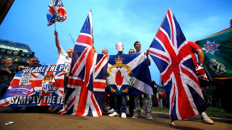 Unionists gather in George Square, Glasgow, following the Scottish independence referendum. PRESS ASSOCIATION Photo. Picture date: Friday September 19, 2014. See PA story REFERENDUM Main. Photo credit should read: Danny Lawson/PA Wire 