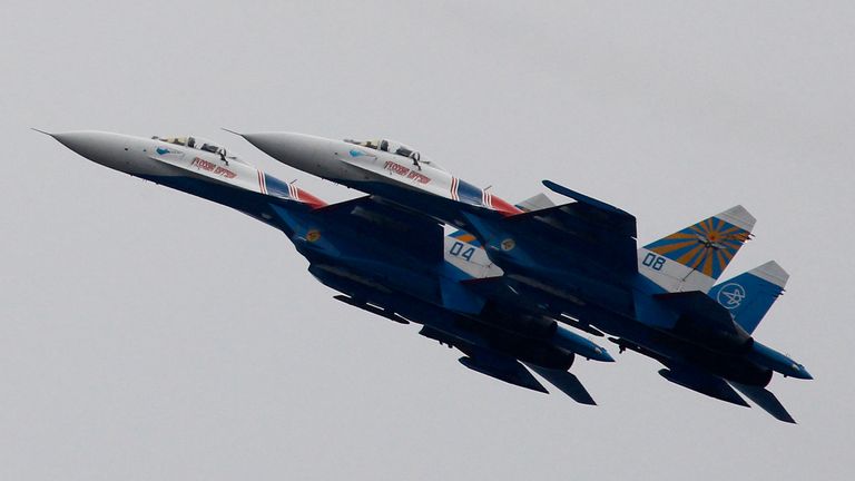 Chasseurs à réaction Su-27 Russian Knights de l'armée de l'air russe.  Photo de fichier.