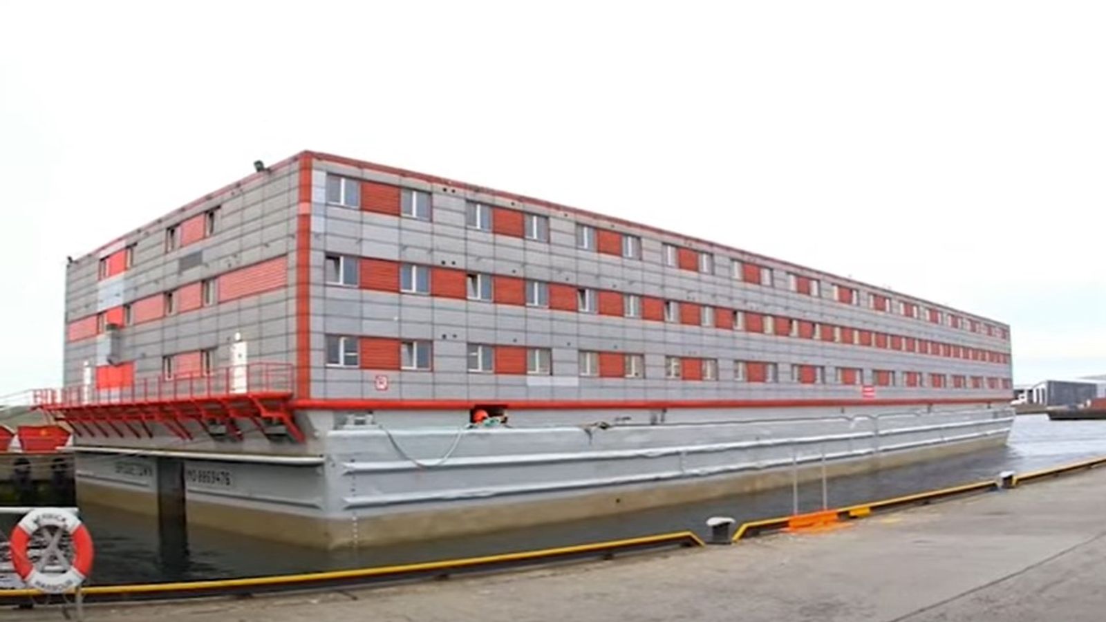 Giant barge could be used to house 500 asylum seekers
