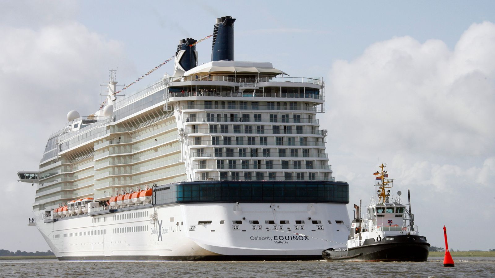 Cruise ship passenger's body was kept in drinks cooler for almost a week, lawsuit claims