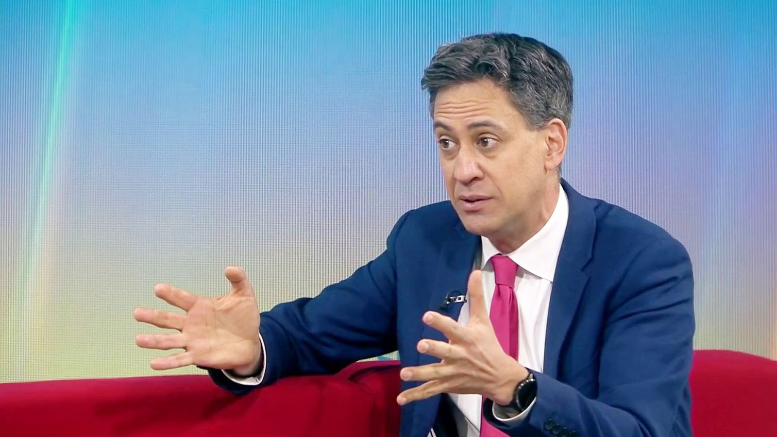Miliband We Need A Plan To Get British Citizens Out Says Shadow miliband-we-need-a-plan-to-get-british-citizens-out-says-shadow