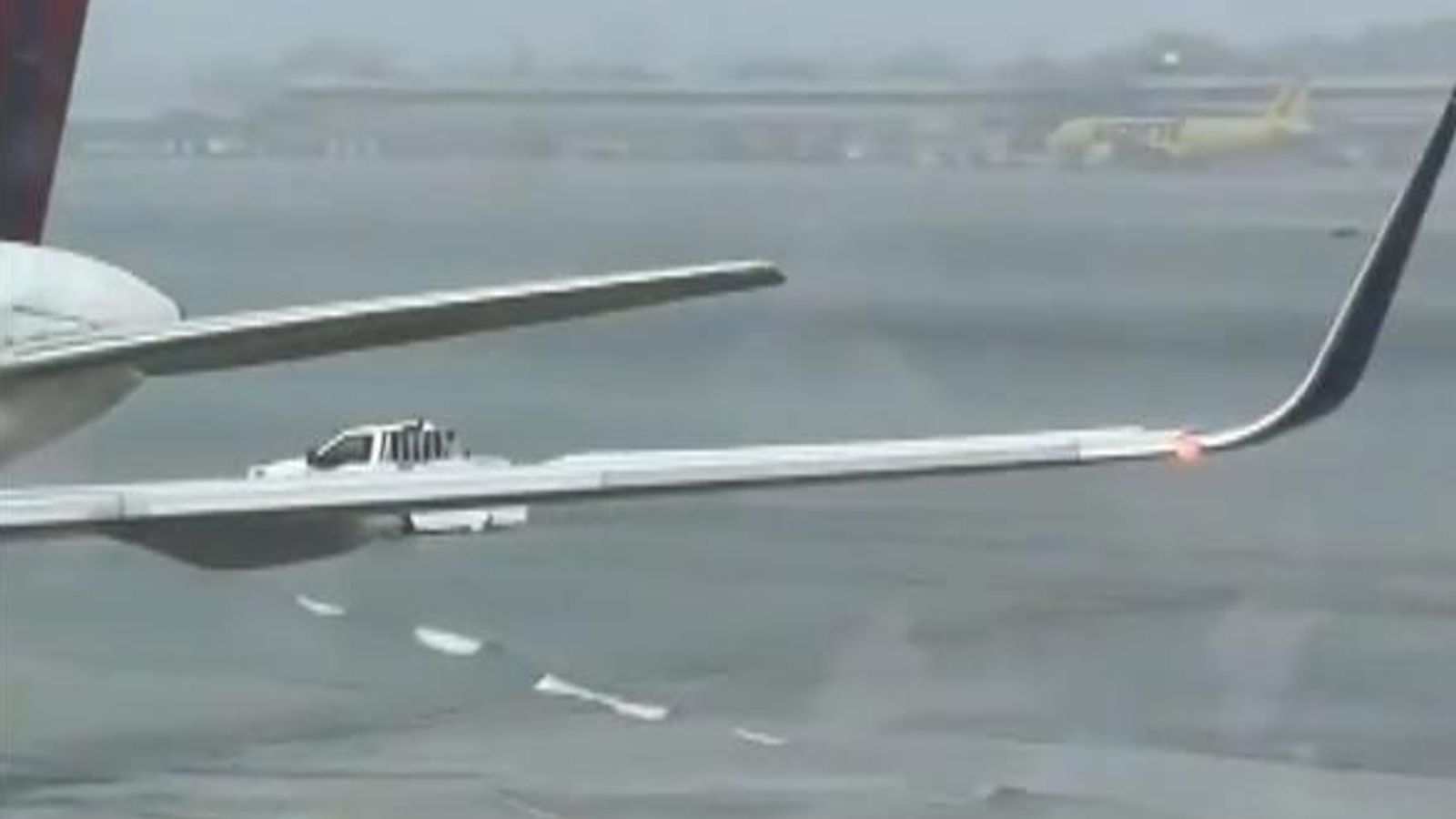 Florida Waves On The Runway At Fort Lauderdale Airport Following   Skynews Florida Airprot Flooding 6120721 