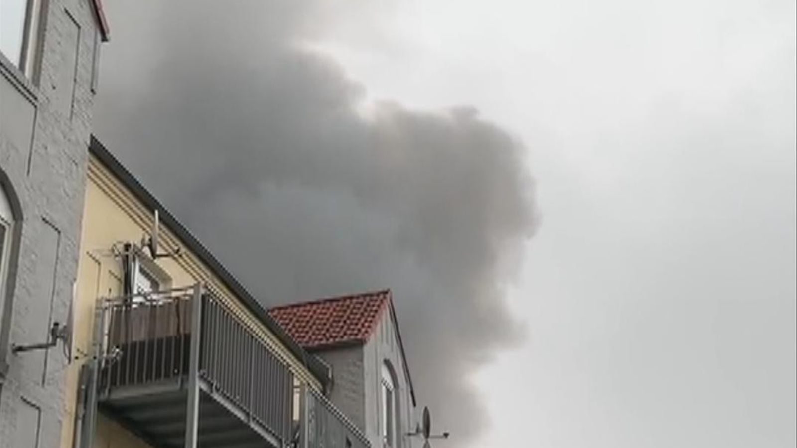 Avertissement de « danger extrême » à Hambourg alors qu’un nuage avec d’éventuels « composants chimiques » se dirige vers le centre-ville |  Nouvelles du monde