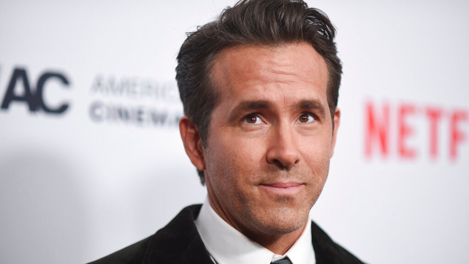 Ryan Reynolds reportedly preparing to bid for Canadian ice hockey team - in deal worth more than bn