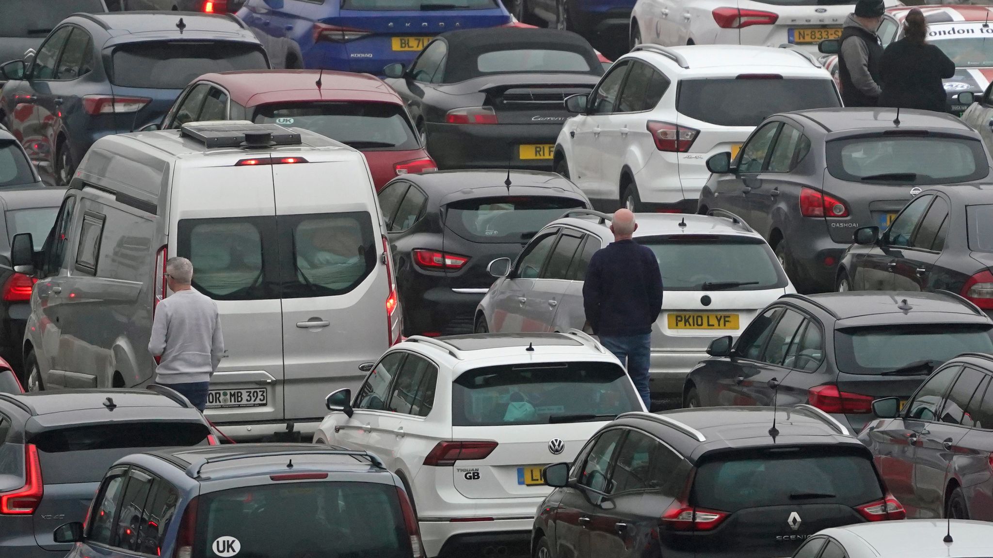 Price of car insurance up 20 as drivers told how to bring cost down
