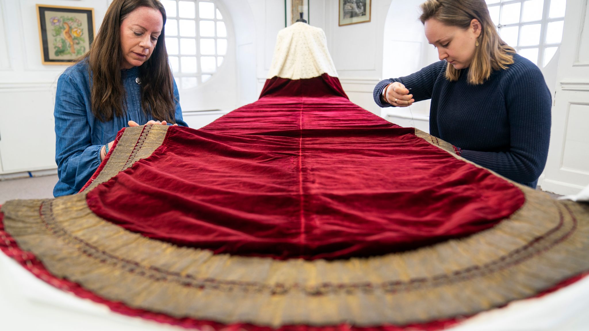 Coronation robes revealed along with changes to languages and faiths ...