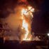 Fantasmic'in canlı performansı sırasında alevler içinde kalan Disneyland ateş püskürten ejderha | ABD Haberleri