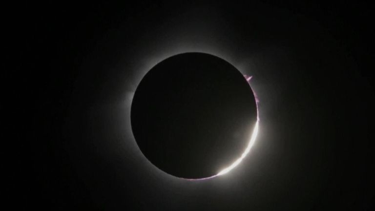 Hybrid Solar Eclipse in Australia - shown on Sky news