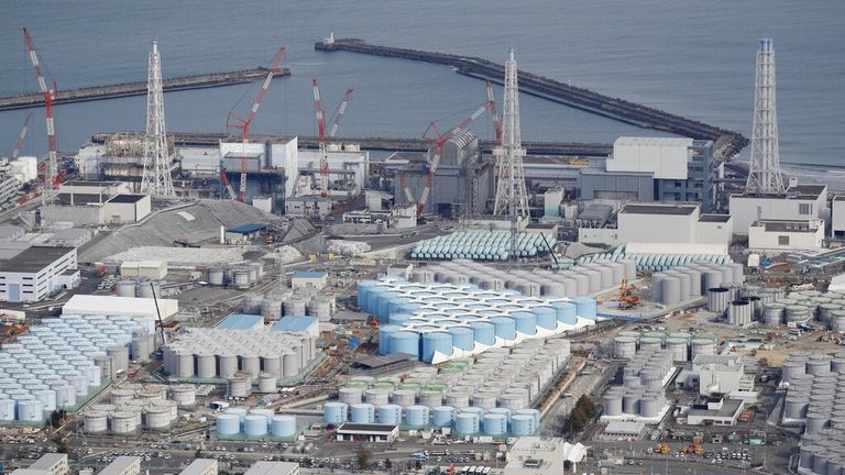 Photo taken from a Kyodo News helicopter on Feb. 21, 2018 shows the crippled Fukushima Daiichi nuclear power plant in Fukushima Prefecture. (Kyodo via AP Images)==Kyodo
