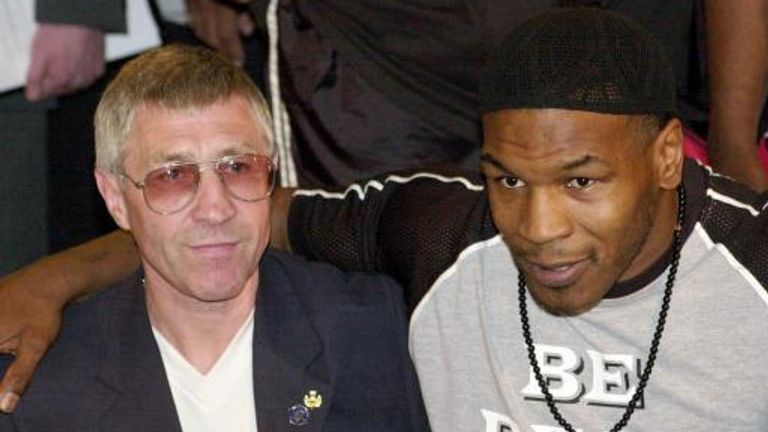 Buchanan with Mike Tyson in Glasgow