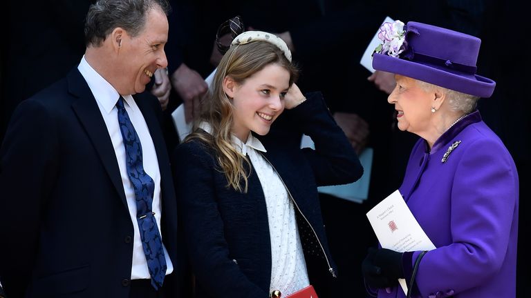 David Armstrong-Jones and Margarita Armstrong-Jones speak to Britain&#39;s Queen Elizabeth as they leave a Service of Thanksgiving for the life and work of Lord Snowdon at Westminster Abbey in London, Britain, April , 2017. REUTERS/Hannah McKay
