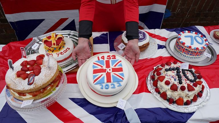 Residents in Kent made cakes for the Queen&#39;s Platinum Jubilee last year 