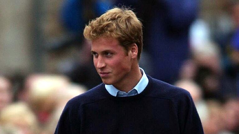 Prince William arriving at St. Andrews University, St. Andrews,  
2001-09-23