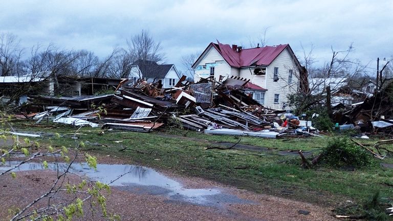 Tornado strikes Bollinger County
Pic:Joshua Wells