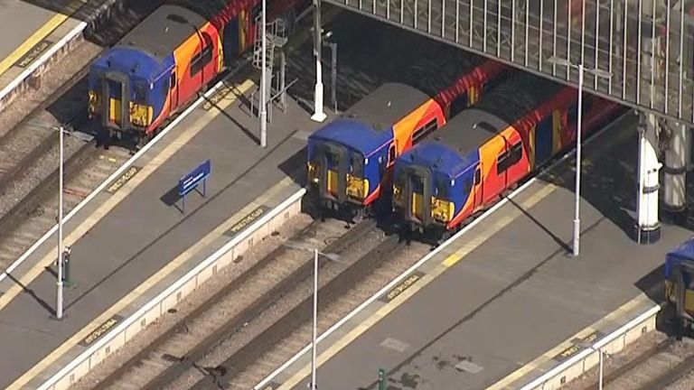 Commuters have been urged to stay away from London Waterloo station due to a "major signalling problem".