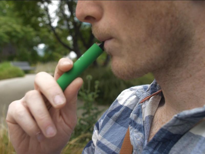 angela rayner vape Angela Rayner quits vaping main image 0