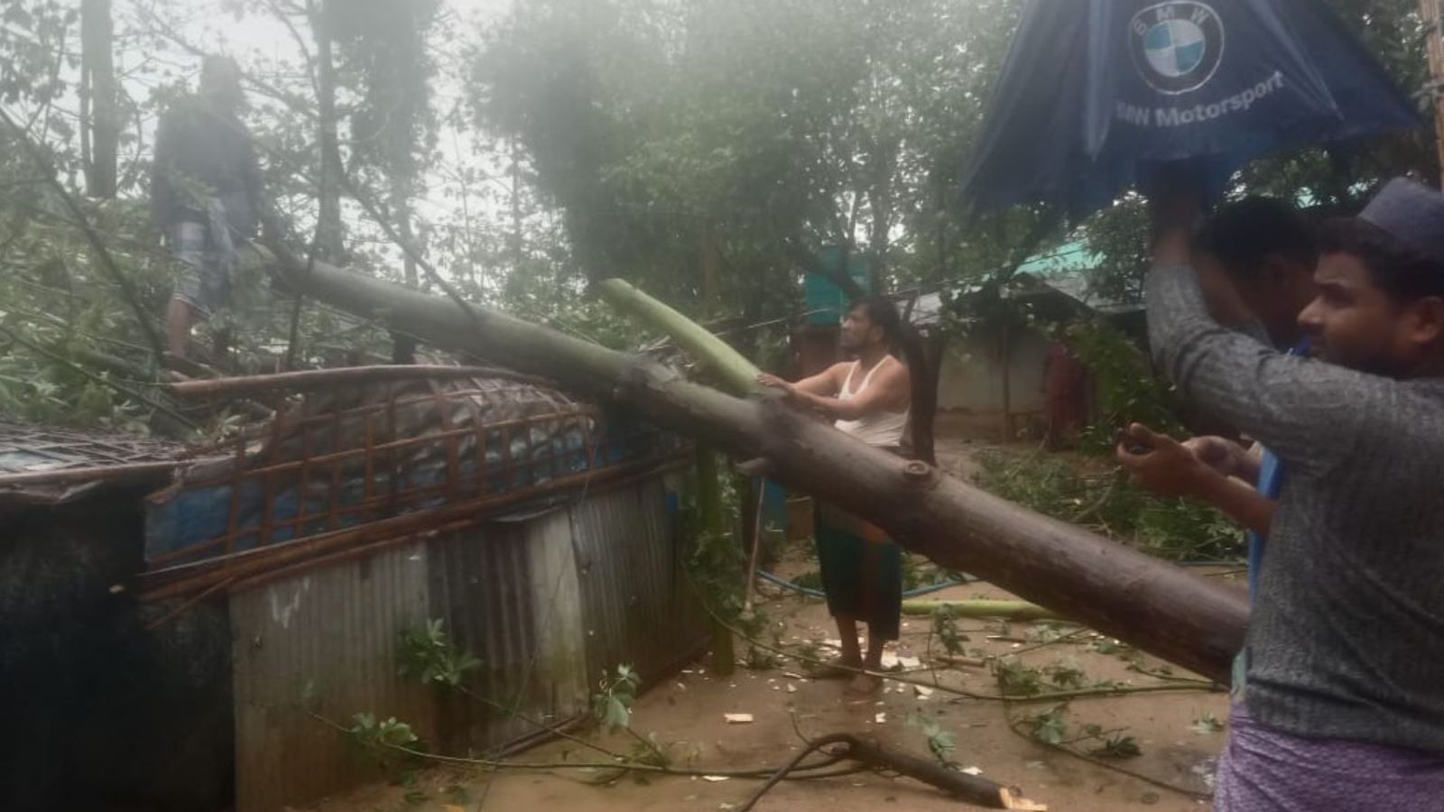 Deadly Cyclone Mocha hits Bangladesh and Myanmar | World News | Sky News