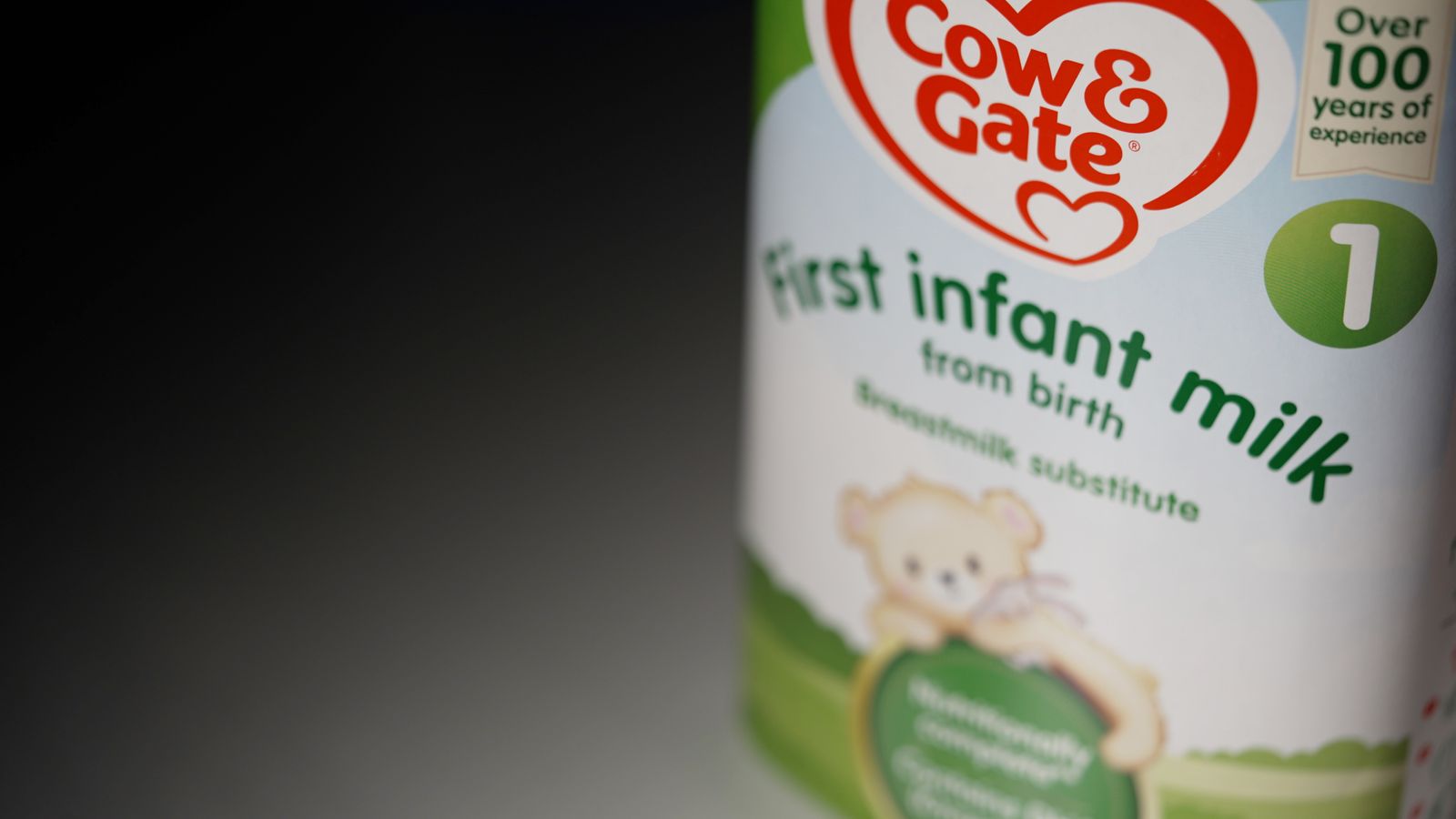 Couple says they have to steal baby formula out of 'desperation' to