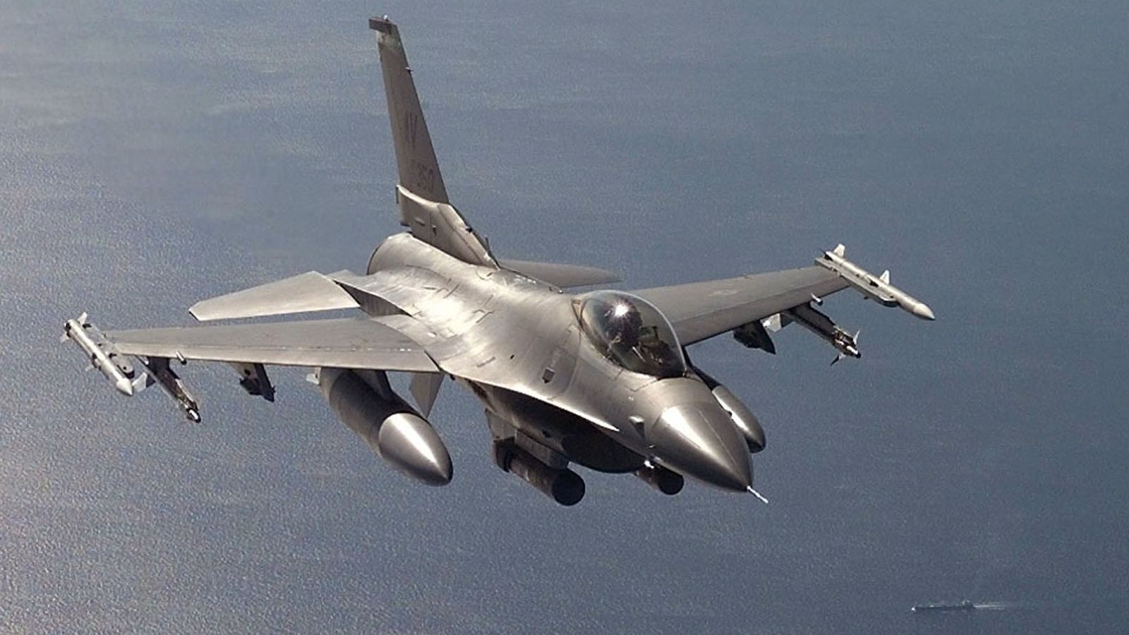 Ukraine: The F-16 fighter jets, why they could be so significant, and when they can be delivered