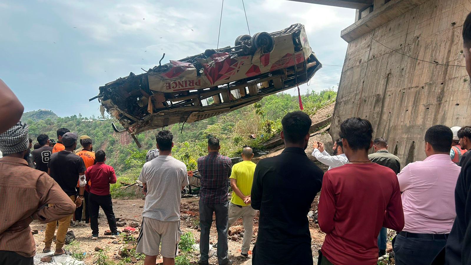 Ten people killed after 'overloaded' bus falls into gorge in India