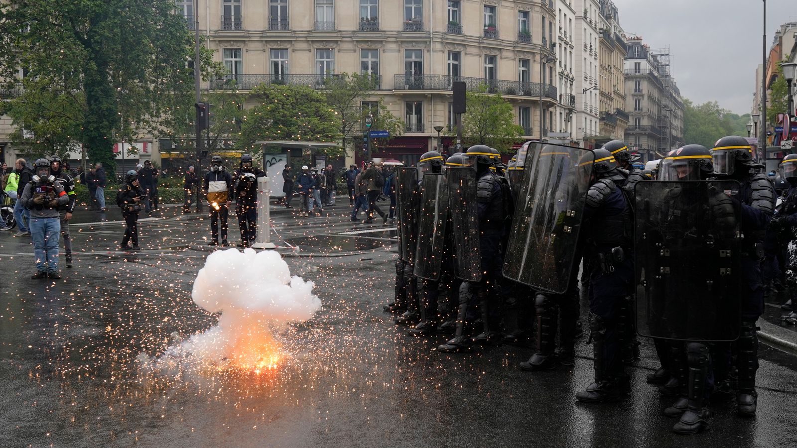 France protests: More than 60 arrested and one police officer injured by Molotov cocktail in May Day clashes