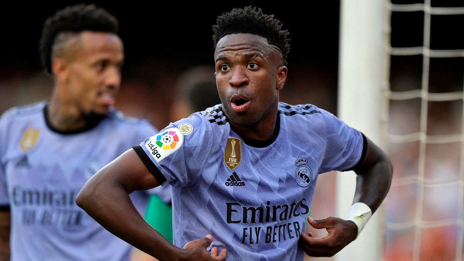 La estrella del Real Madrid, Vinicius Junior, dice que ‘pertenece a los racistas’ después de señalar a los abusadores durante el partido de La Liga de España |  Noticias del mundo