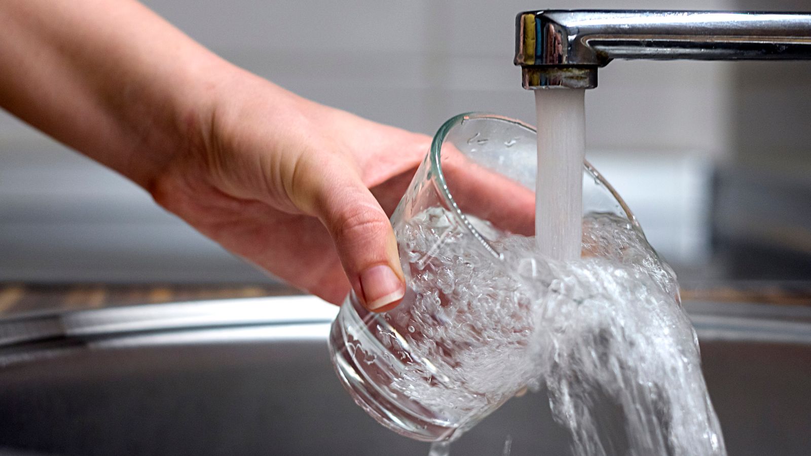Welsh Water to pay customers £10 each over inaccurate leakage data