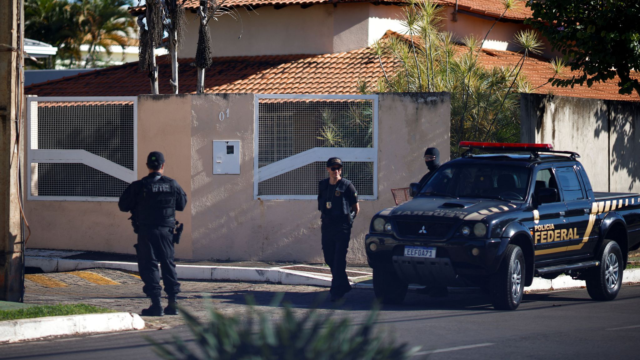 Brazil: Ex-president Jair Bolsonaro's Home Searched By Police Probing ...