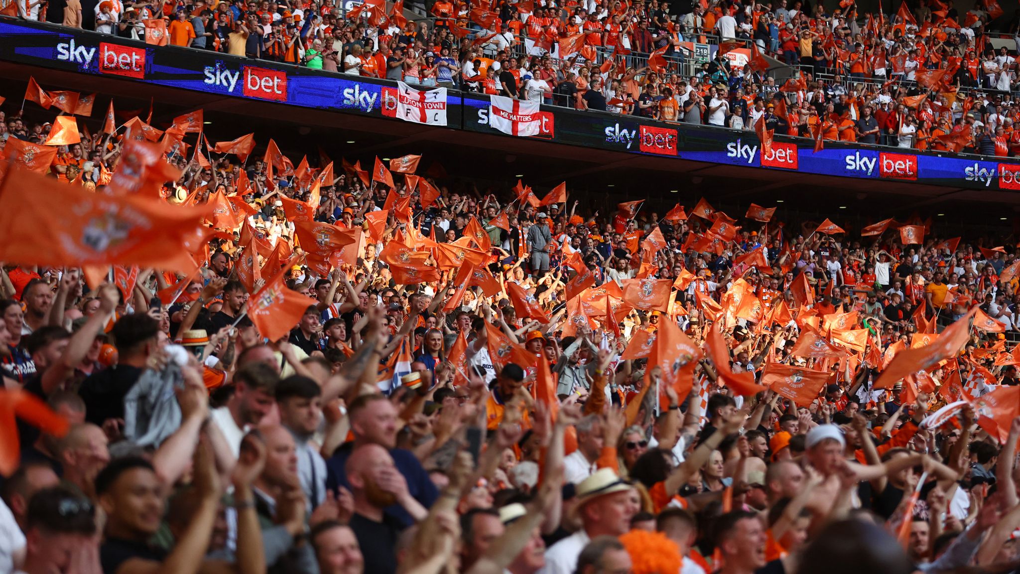 Championship playoff final Luton beat Coventry on penalties to win