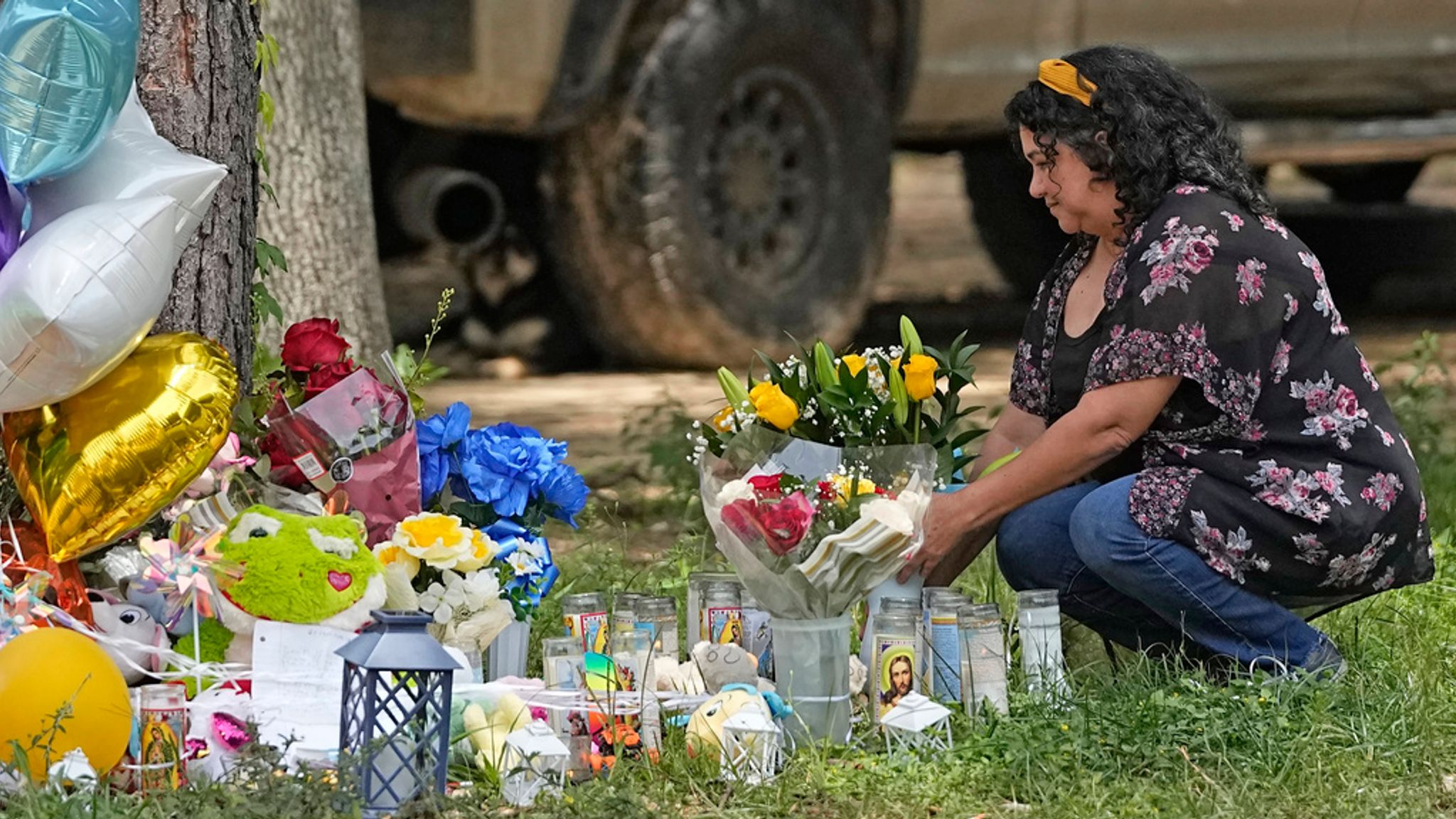Texas shooting: Man suspected of killing five neighbours arrested after ...
