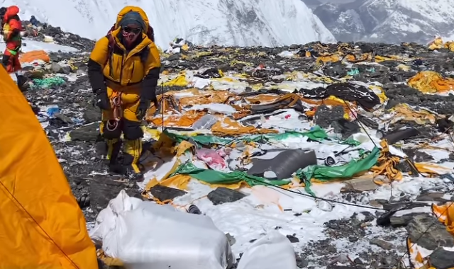 Himalayas full of rubbish with 'tents, steel bowls, spoons and paper' among items left... - Vimarsana News
