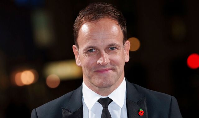 Jonny Lee Miller: Star of The Crown and Trainspotting qualifies as volunteer... - Vimarsana News