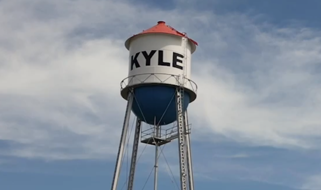 The battle of Kyle and Ivan: How a city in Texas is aiming to claim a world record for... - Vimarsana News