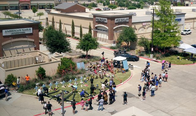 Texas gunman who killed eight at shopping mall had 'neo-Nazi ideation', police say - Vimarsana News